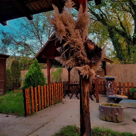 Radetov Domek alpejski Thunis